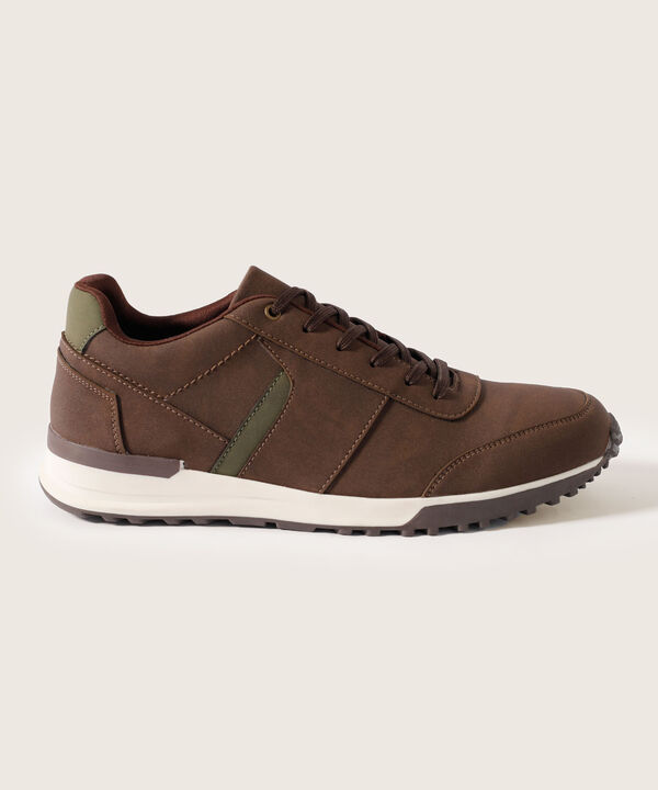 Tenis cómodos para un estilo casual