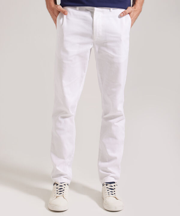 Pantalón Chino En Algodón Con Bolsillo Posterior image number null