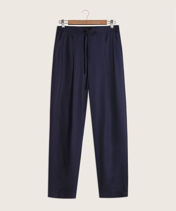 Pantalon Jogger Con Punteras image number null