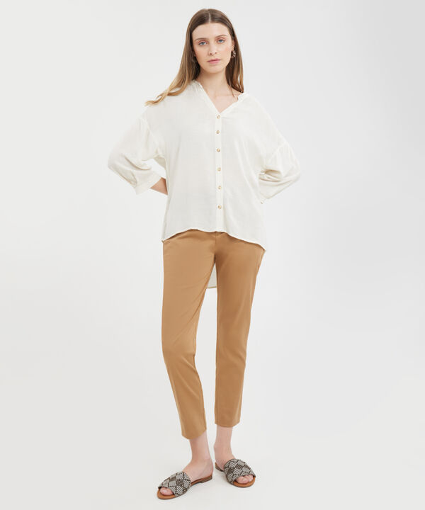 Camisa Unicolor Cuello Nerú Escote V