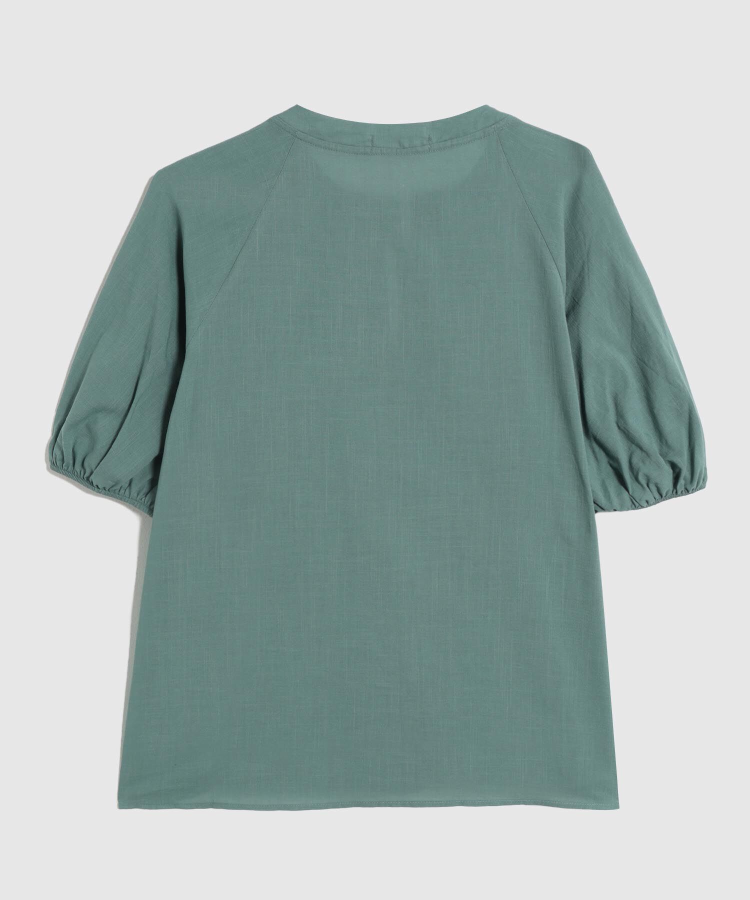 Blusa Unicolor Con Nudo En Cuello 