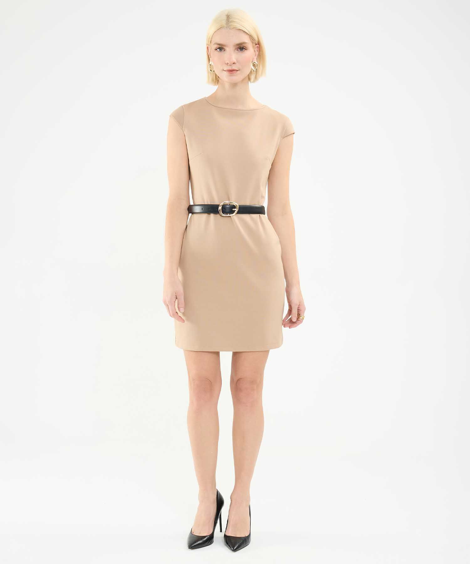 Vestido Manga Casco