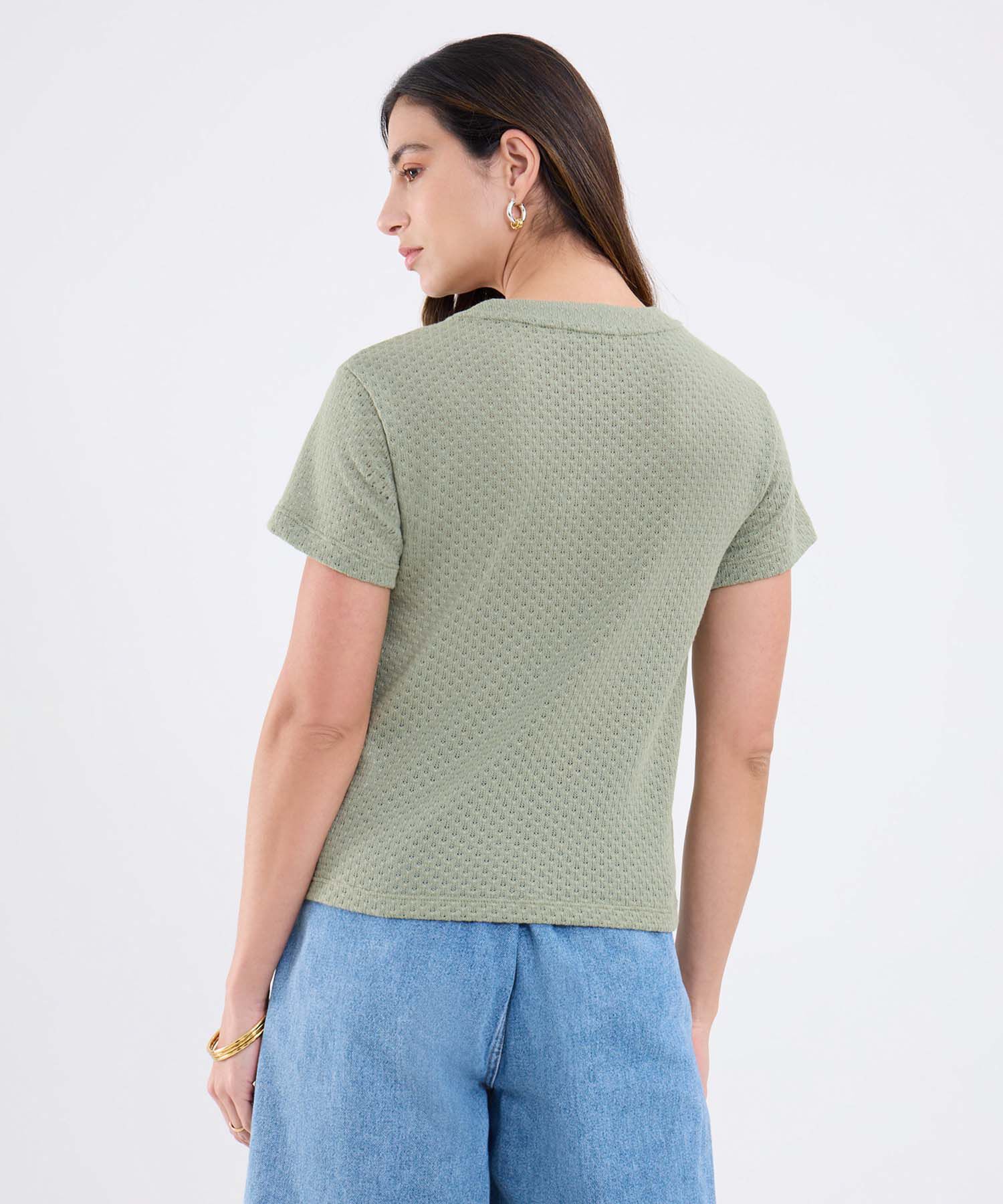 Camiseta Unicolor Cuello Redondo