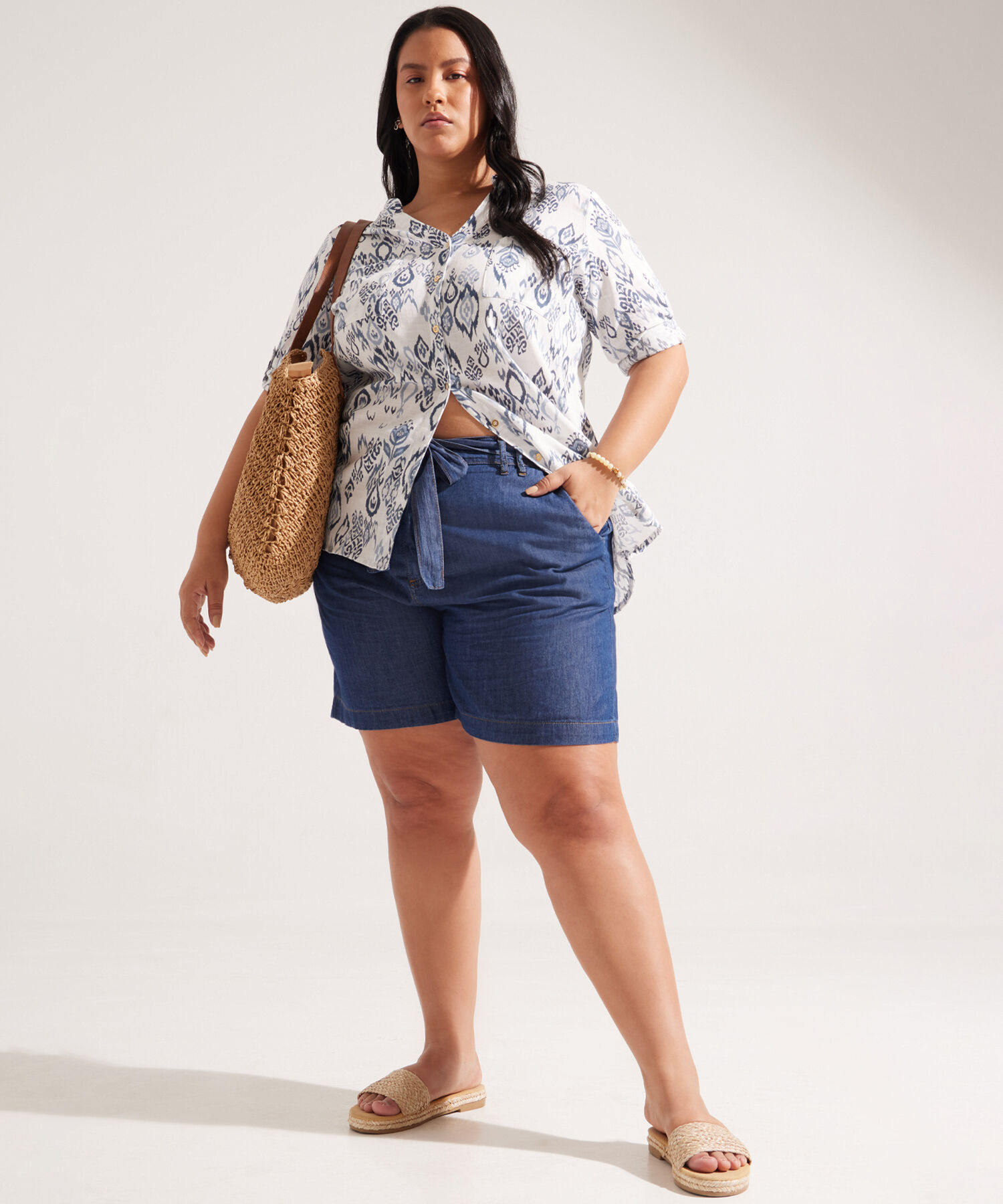 Blusa Estampada con Cuello Neru