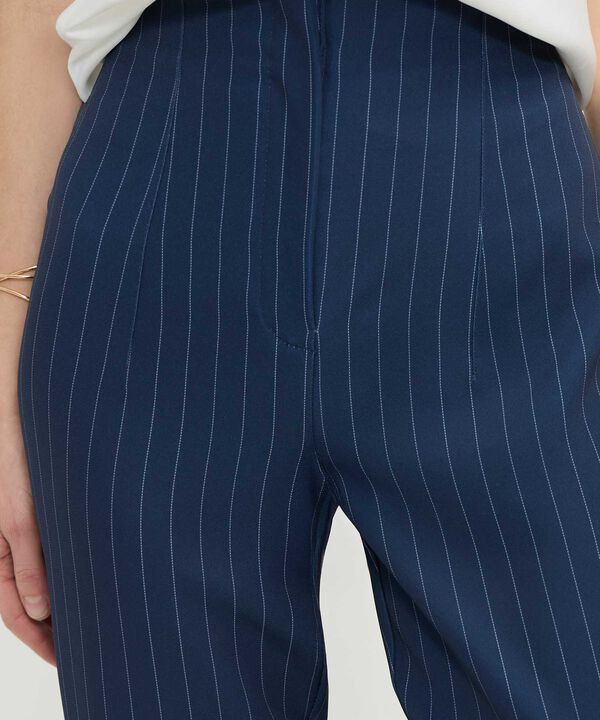 Pantalon Tiro Alto Estampado image number null