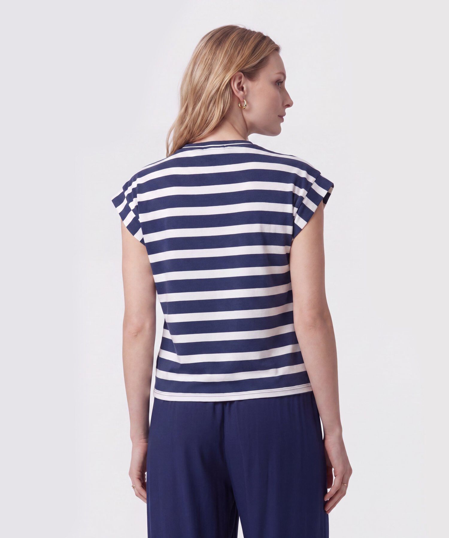 Camiseta Manga Rodada Para Mujer