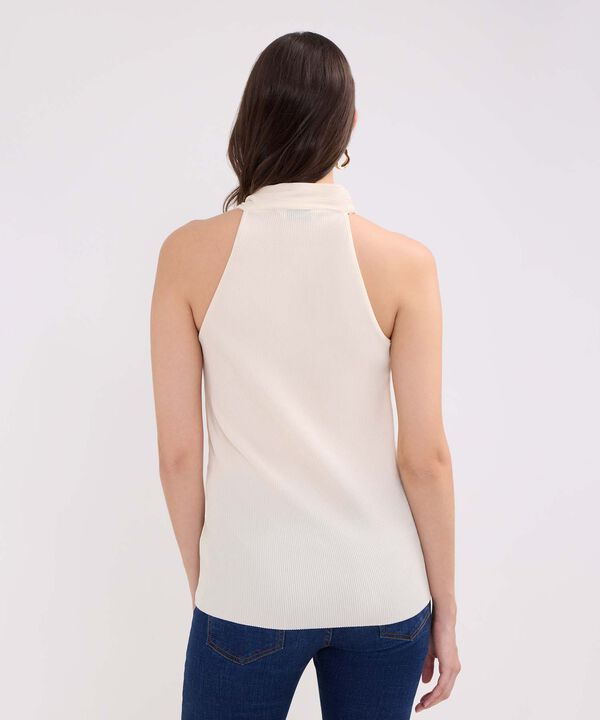 Blusa Unicolor Plizada Con Corbata