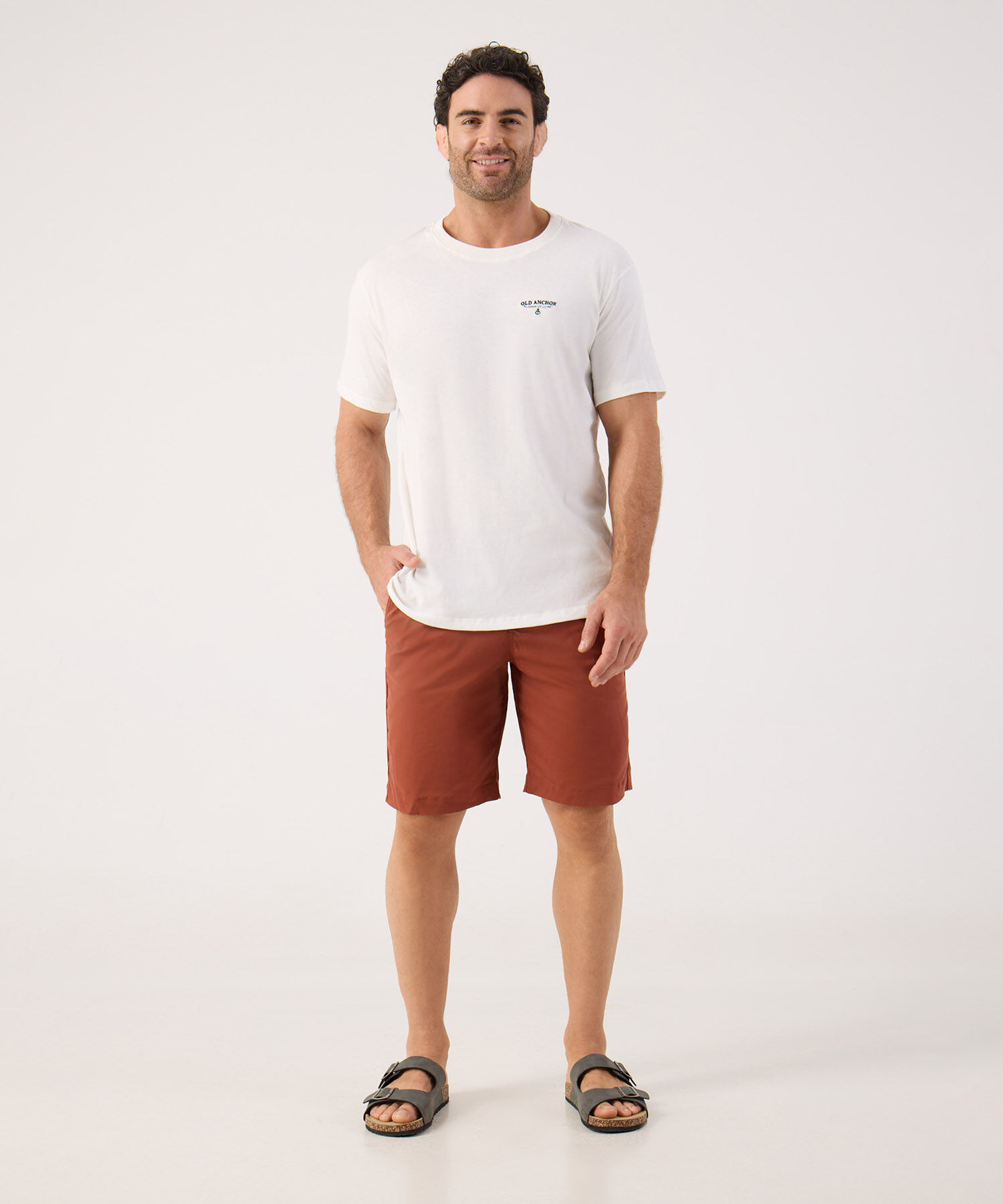 Bermuda Unicolor Con Pretina Encauchada Y Cordón Interno