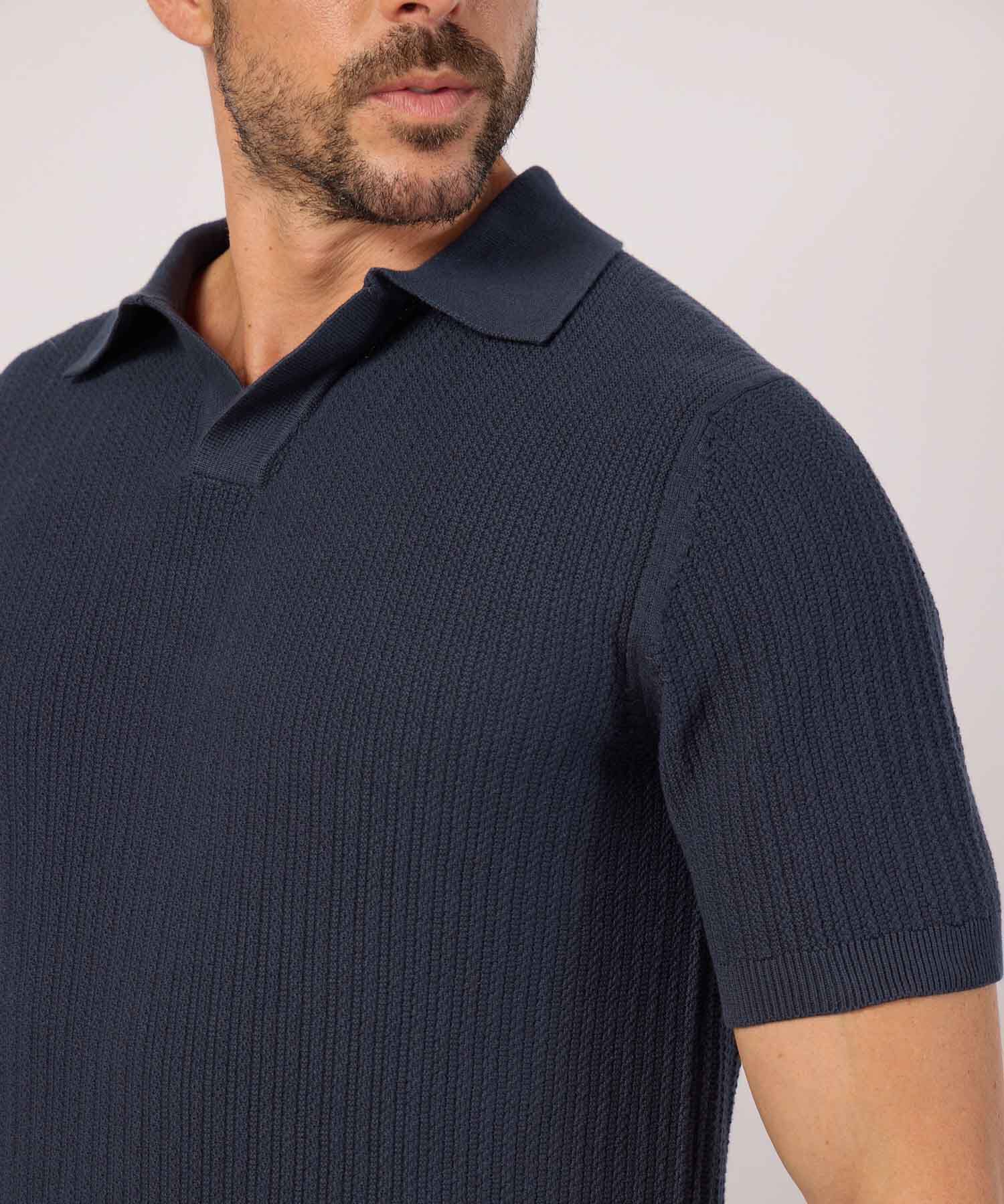 Polo Con Textura Unicolor 