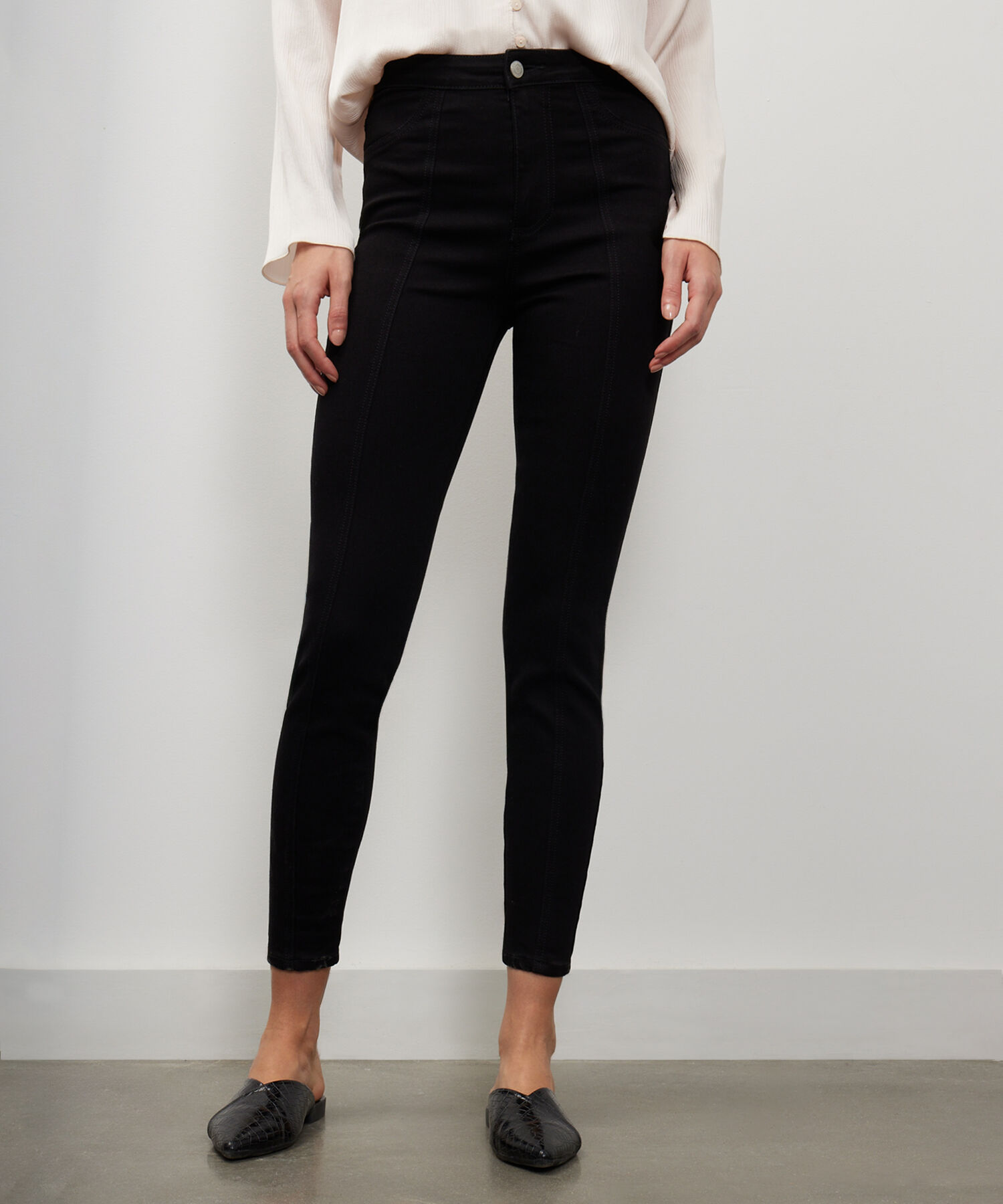 Jean Jegging Cortes Tono Negro
