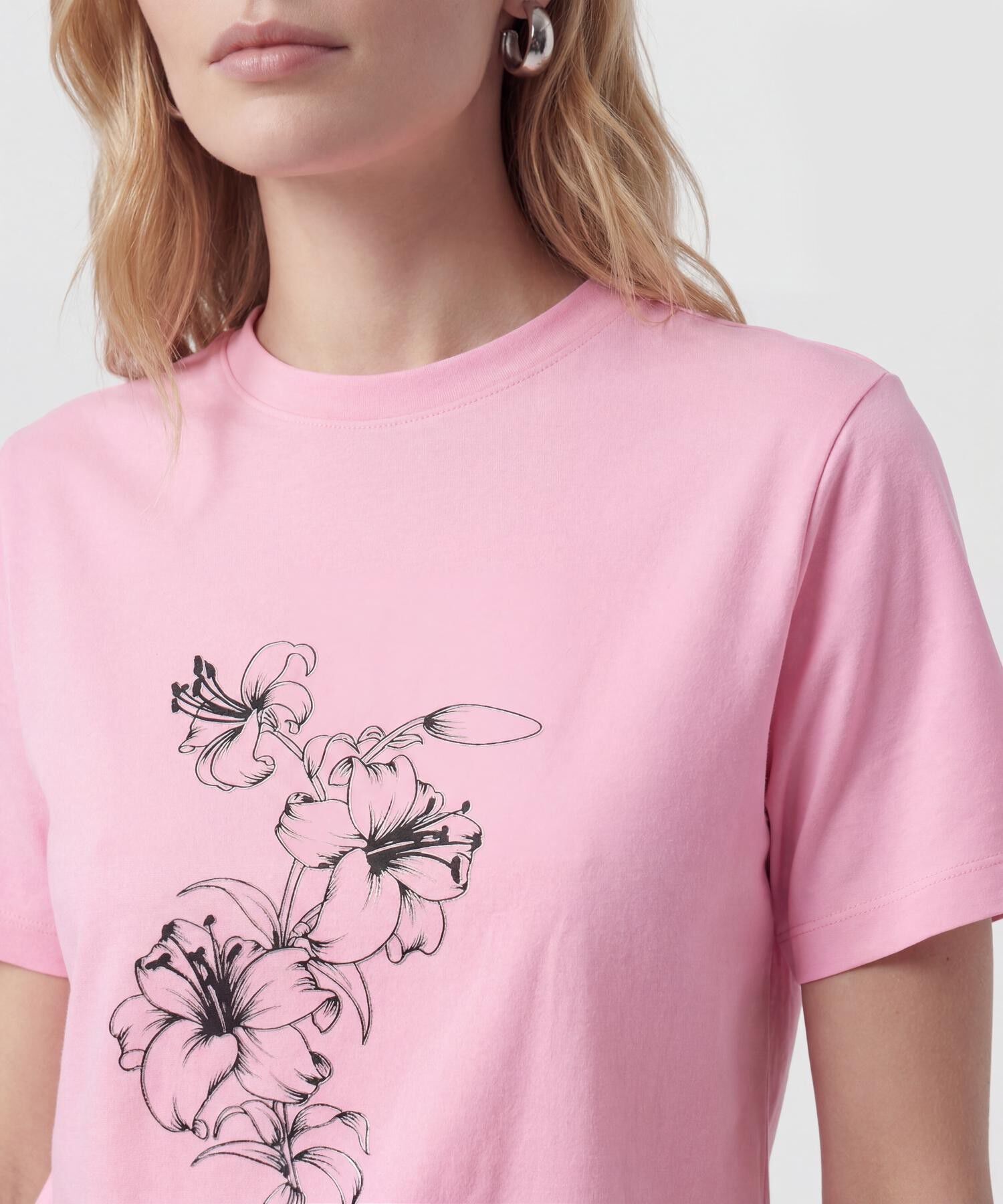 Camiseta Cuello Redondo Cl&aacute;sica Para Mujer