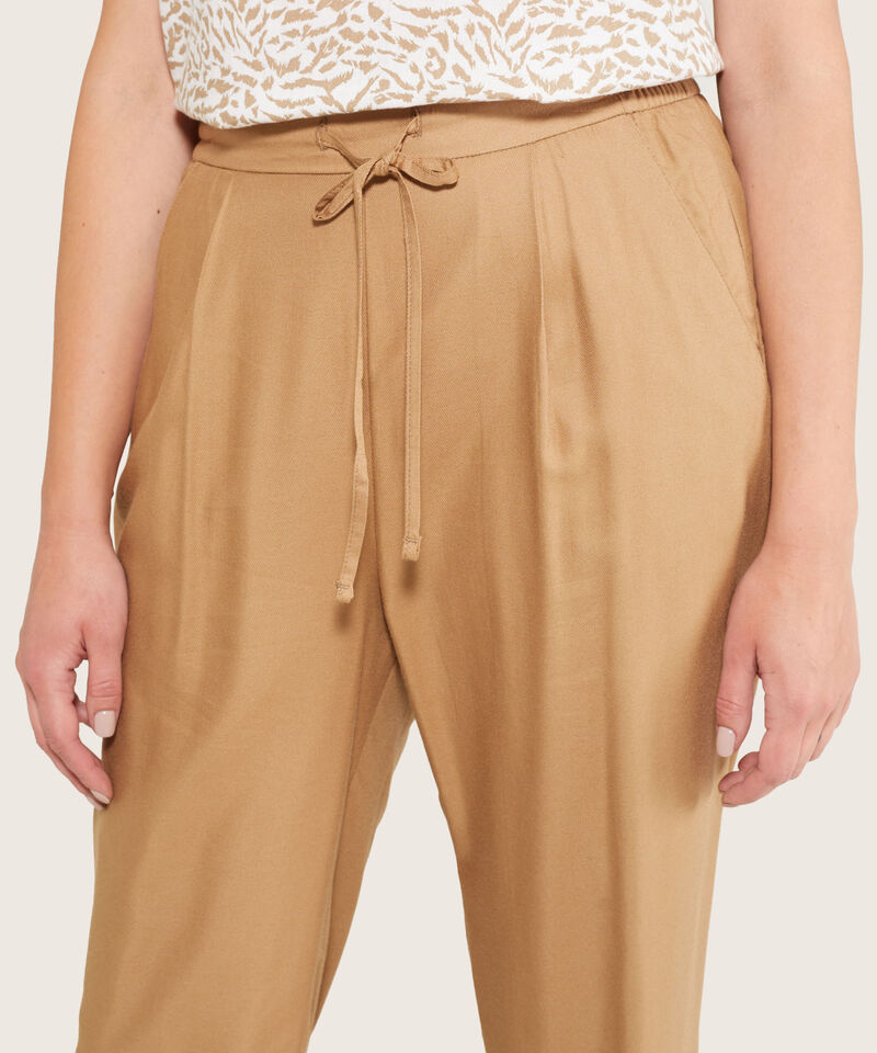 Pantalon Jogger Con Punteras