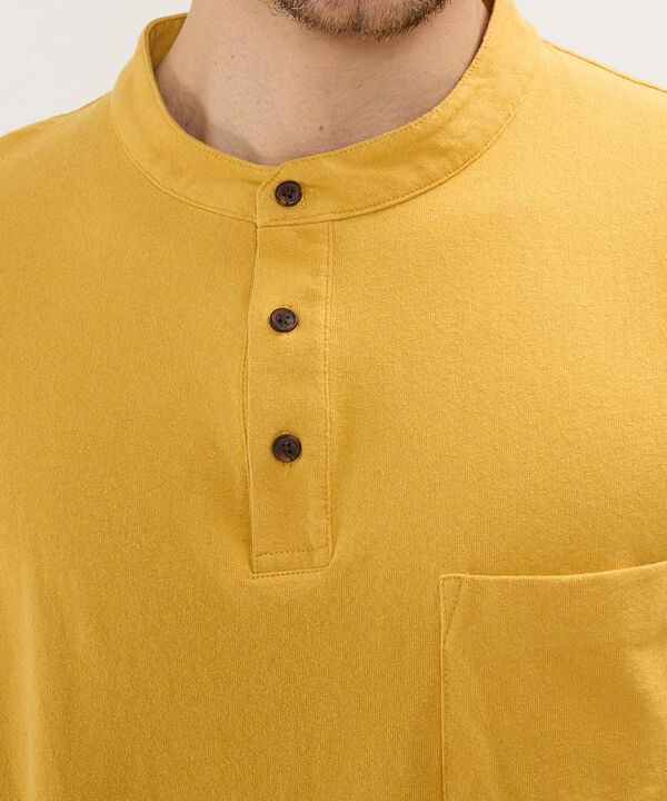 Camiseta Cuello Henley con Bolsillo image number null
