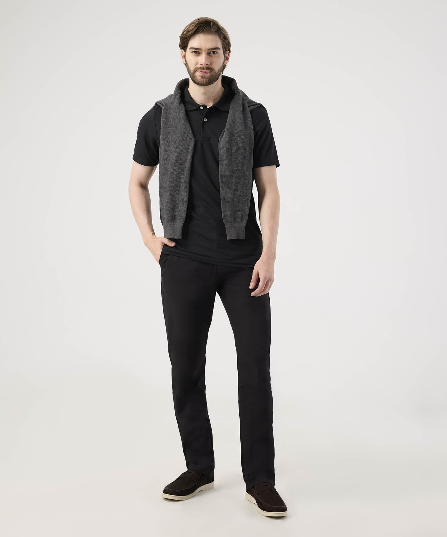 Pantalón Con Dieño Clásico Y Versátil 