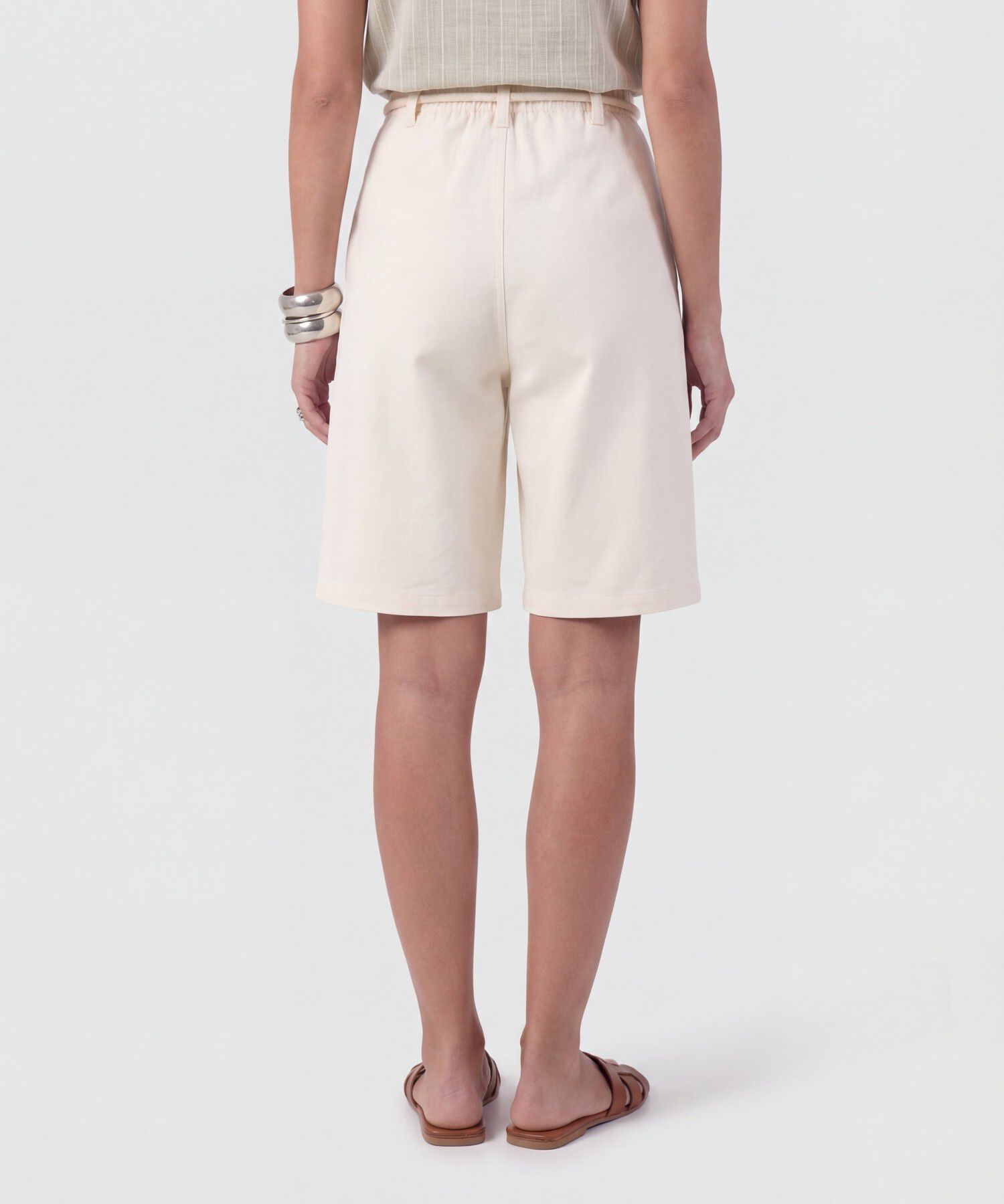 Bermuda Con Cord&oacute;n Ornamental Para Mujer