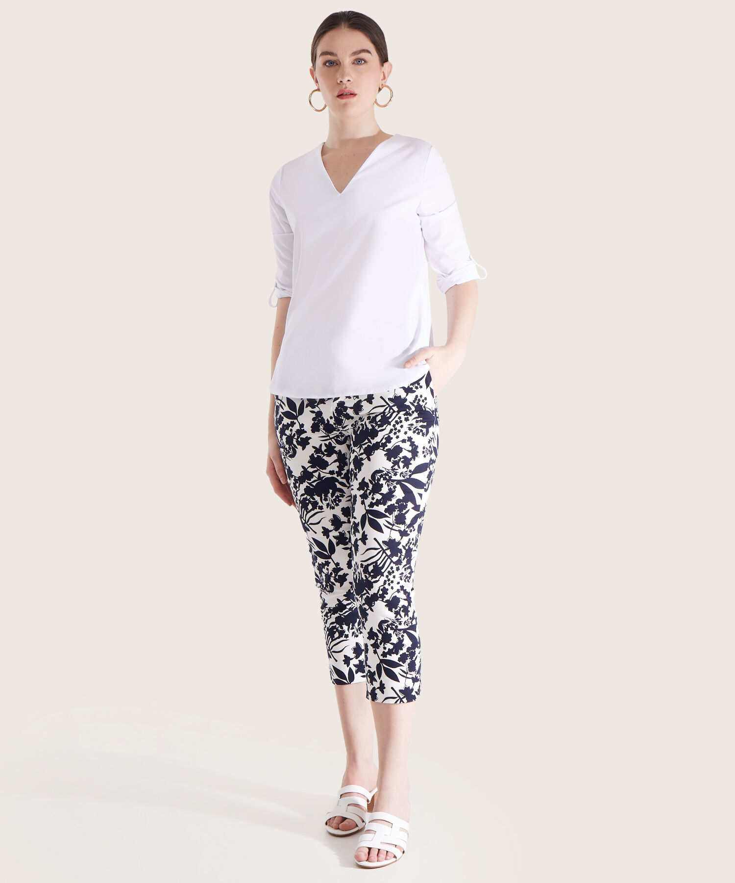 Pantalón Capri Con Bolsillos Laterales