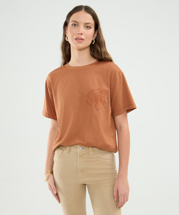 Camiseta Manga Corta Con Bordado Para Mujer image number null