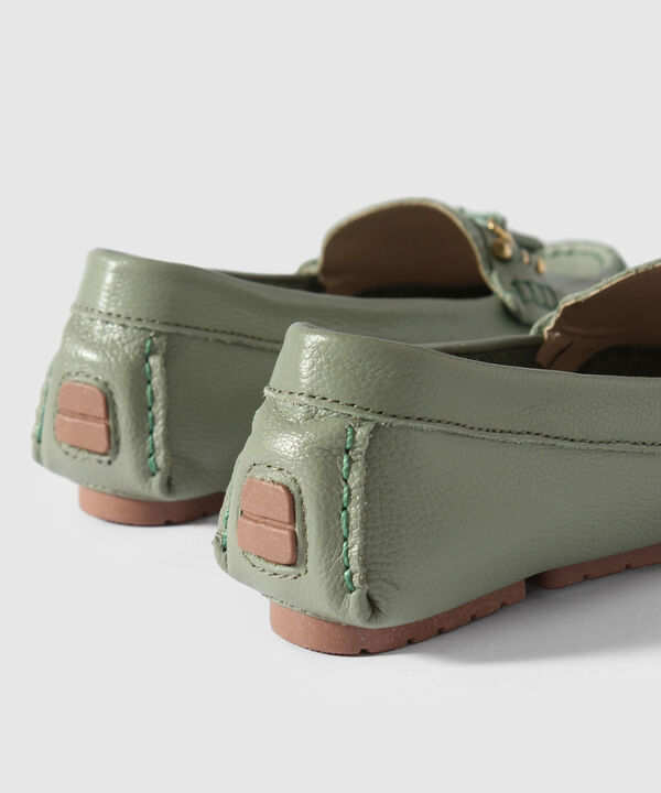 Zapatos Mocasines Con Detalles