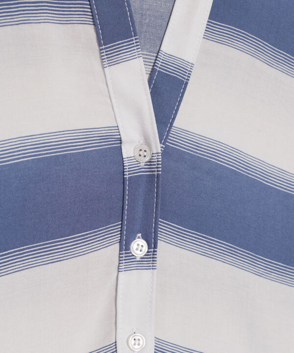 Blusa Estampado image number null