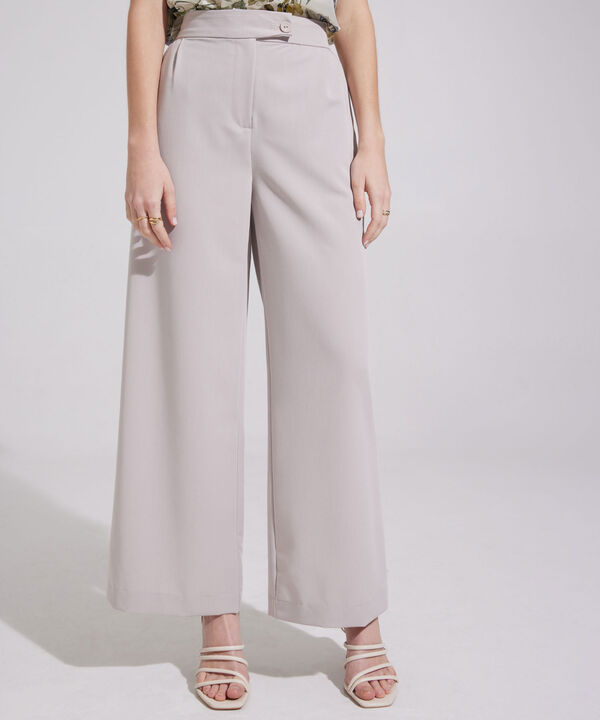 Pantalón Unicolor Bota Amplia