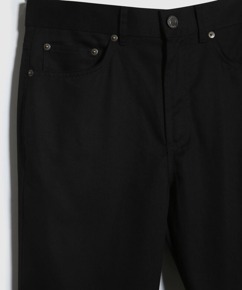 Pantalon Unicolor, 5 Bolsillos