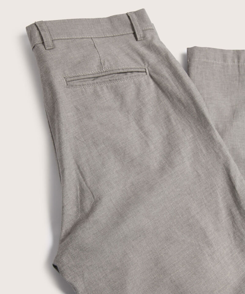 Pantalon Chino Con Detalle En Pretina