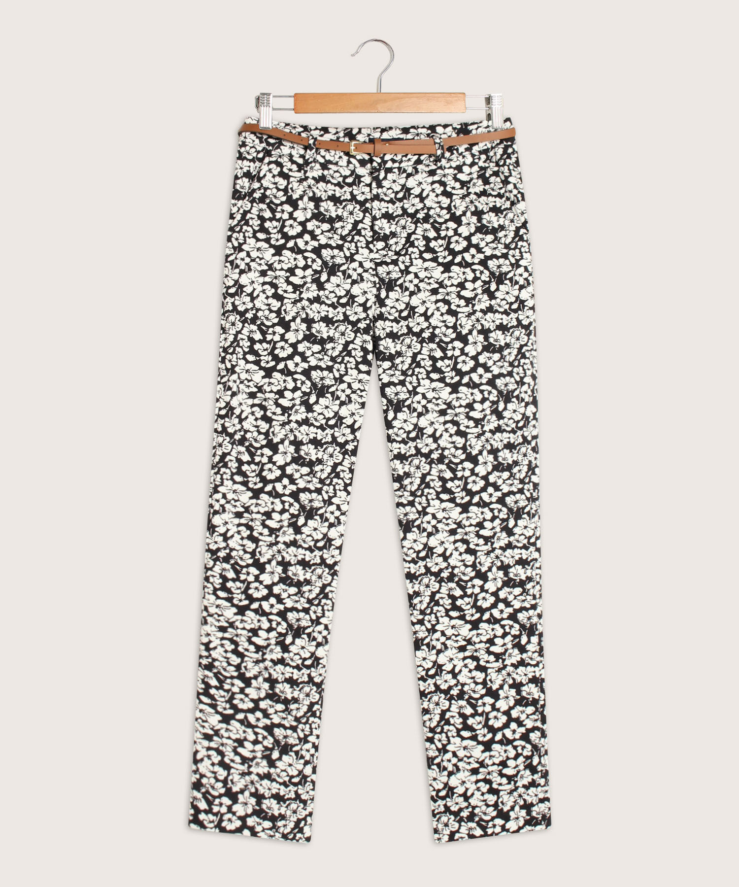 Pantalón Básico Bolsillos Diagonal