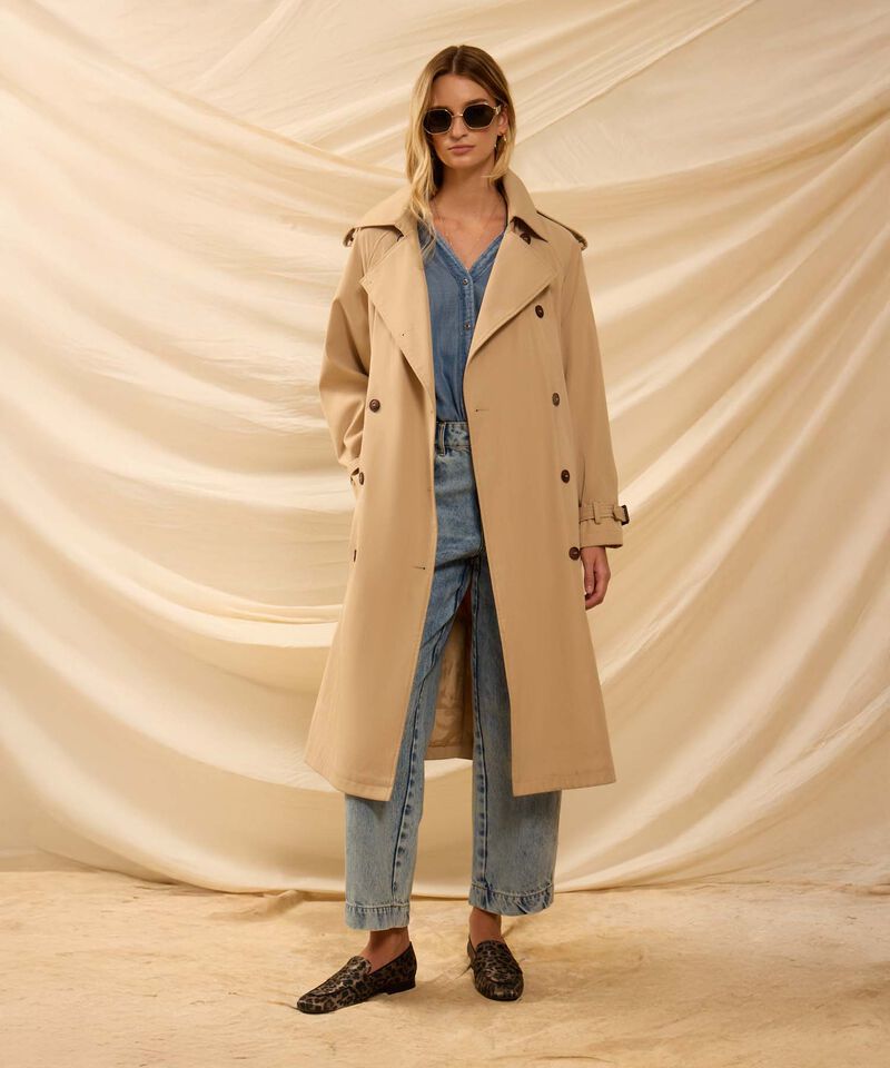 Chaqueta Larga Con Cintur&oacute;n Para Mujer