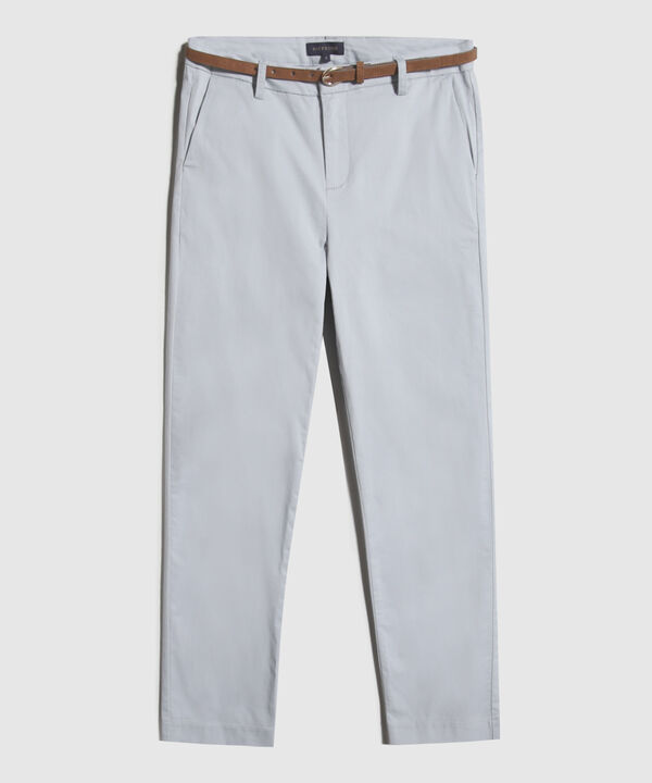 Pantalon Unicolor Chino Con Cinturon