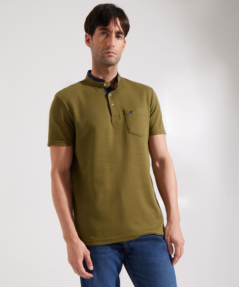 Polo Texturizada Con Cuello Mao