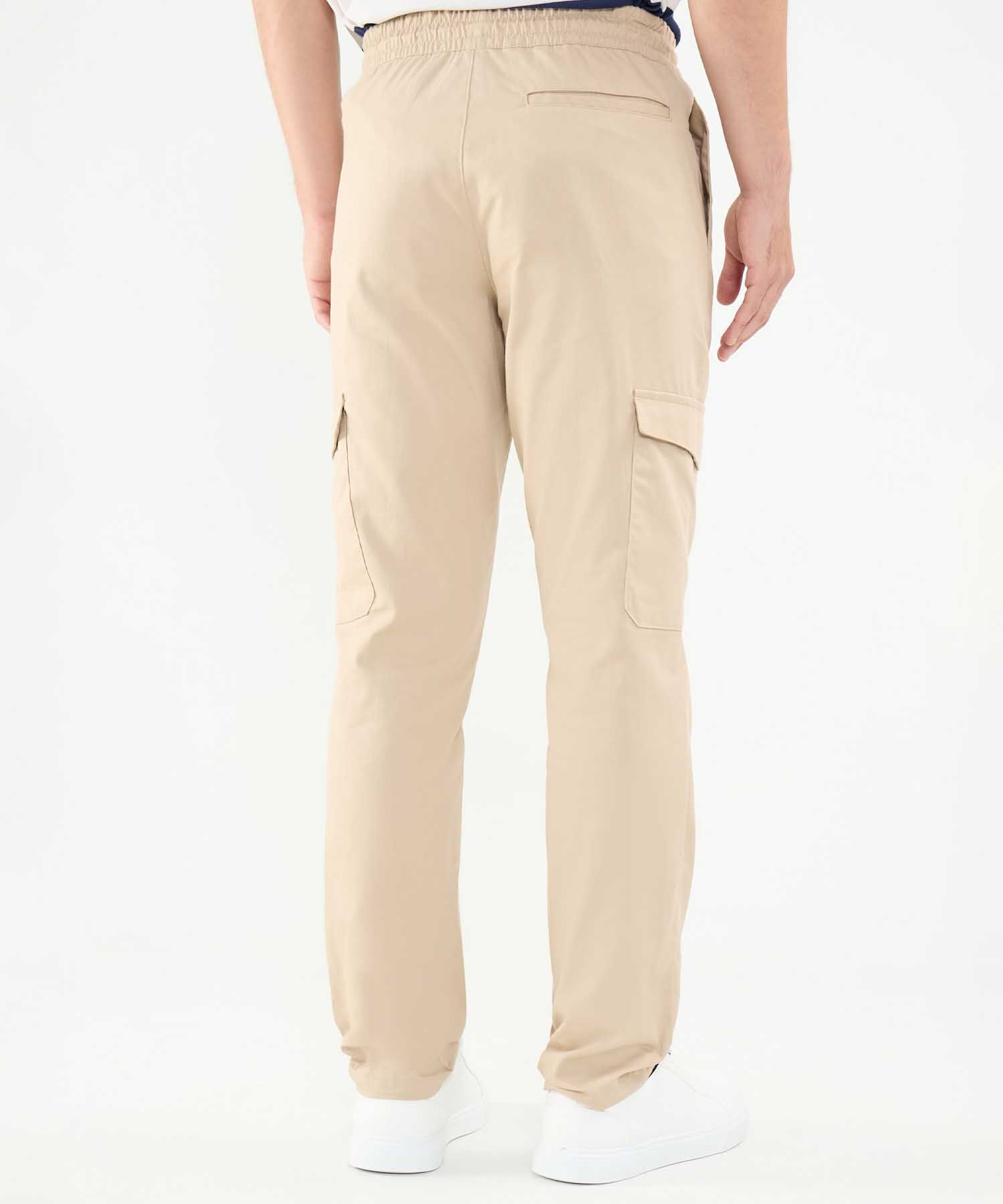 Pantalón Casual Bolsillos de Tapa