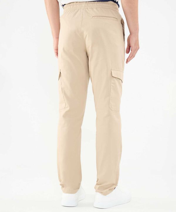 Pantalón Casual Bolsillos de Tapa