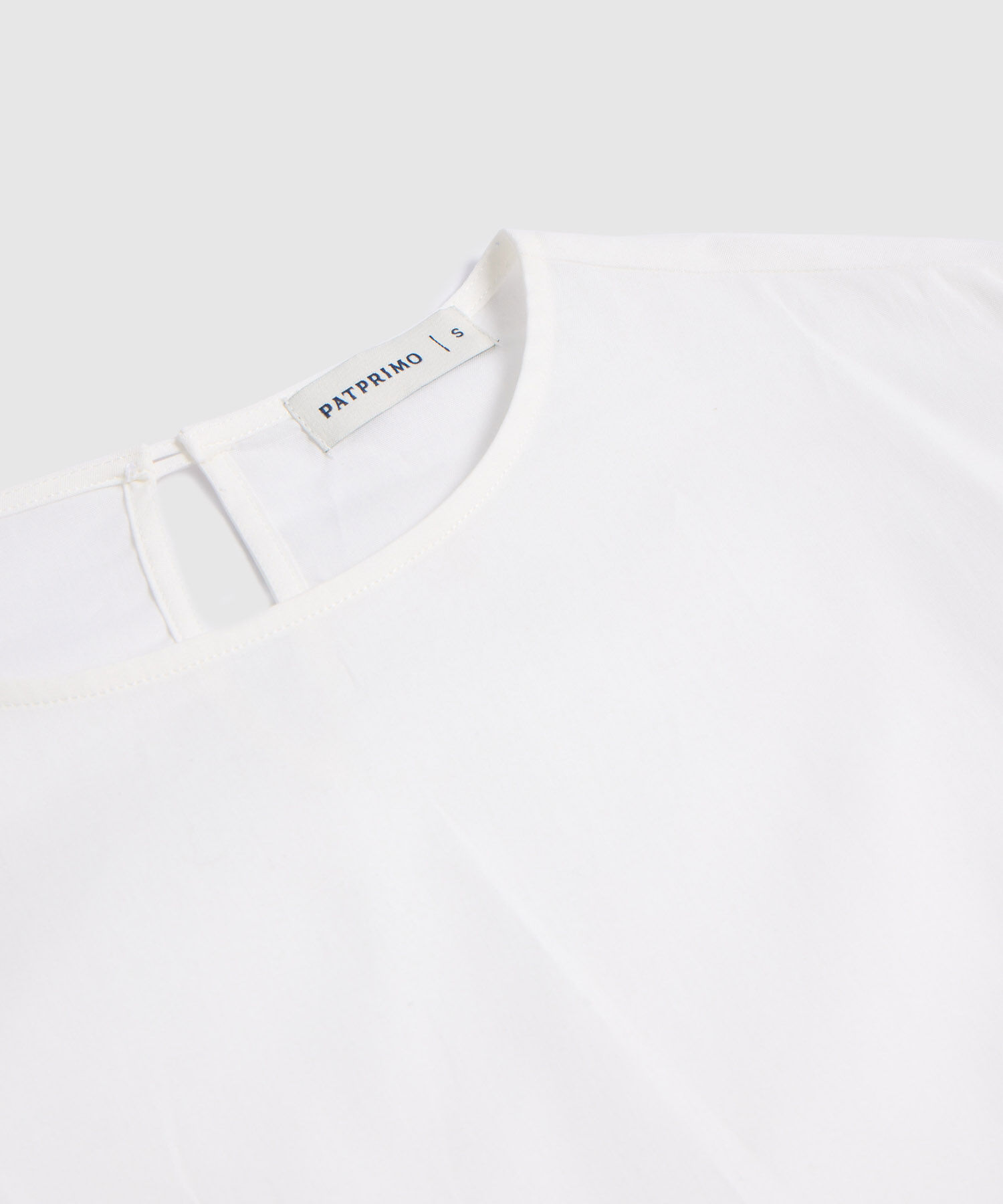 Blusa de Mangas Bordadas para Mujer