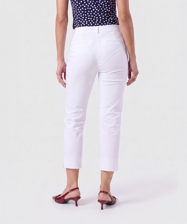 Pantal&oacute;n Capri Ajustado Para Mujer