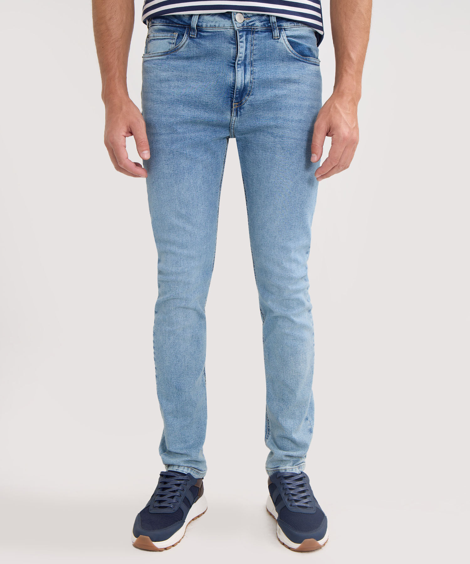 Jean Slim Tono Azul Claro