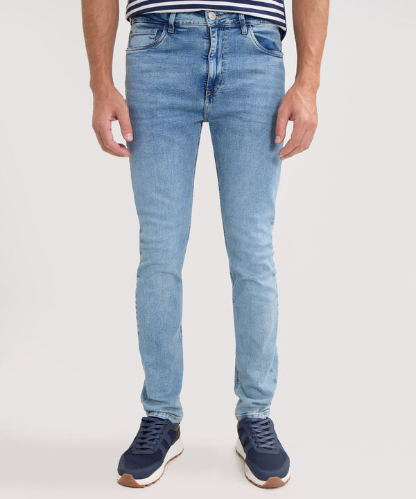 Jean Slim Tono Azul Claro image number null
