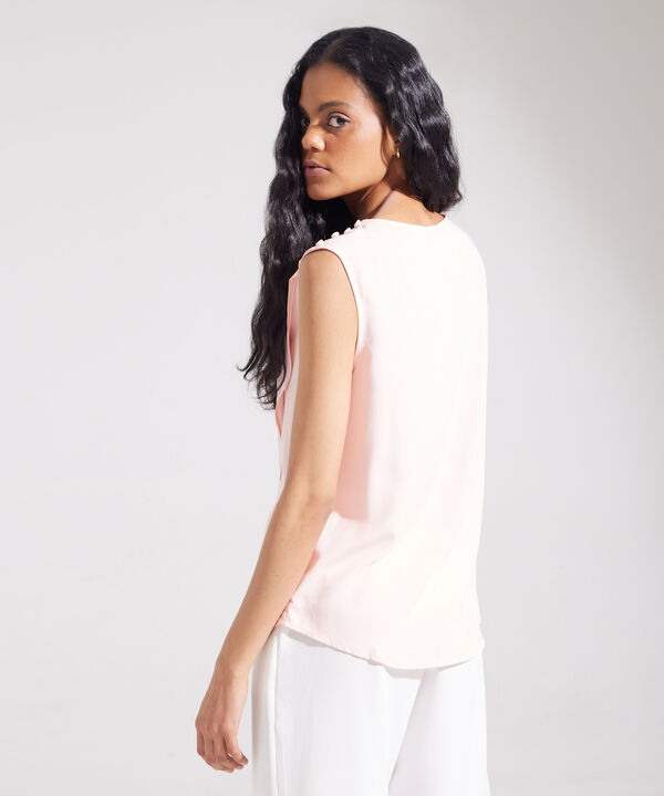Blusa Manga Sisa Con Botonadura En Hombro image number null