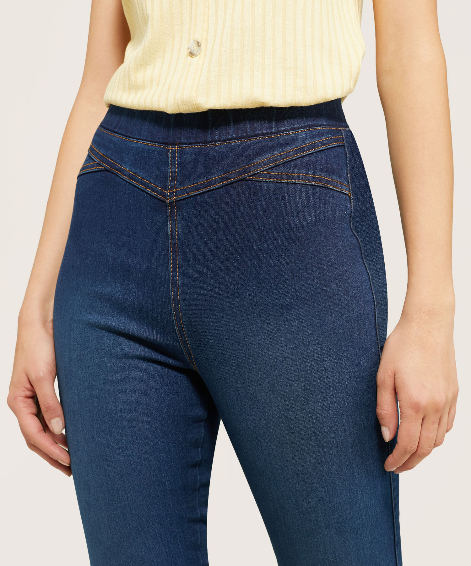 Jegging Tiro Alto Tono Oscuro