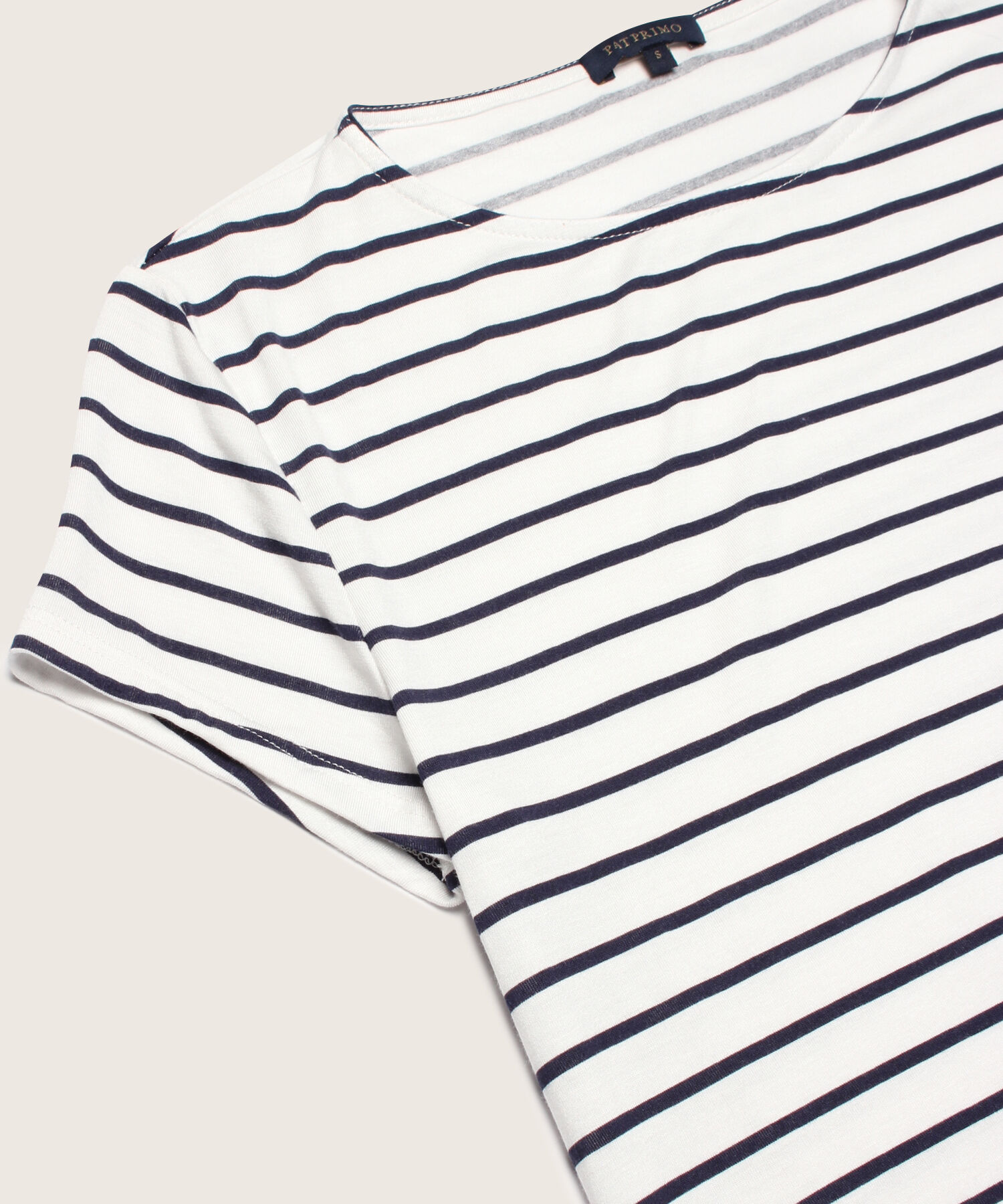 Camiseta Escote Redondo Negro