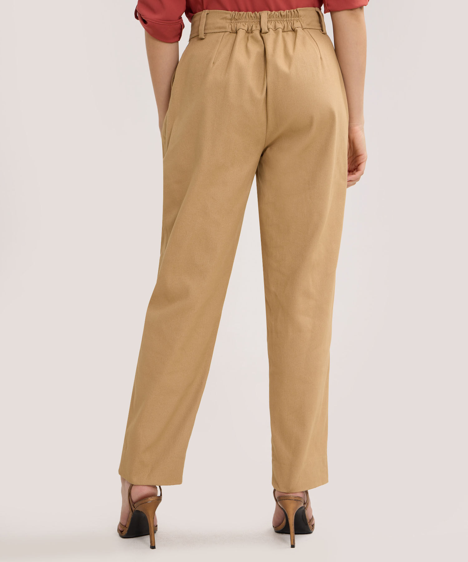 Pantalon Unicolor Recto, Tiro Alto Con Resorte En Posterior