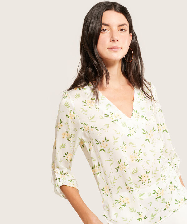 Blusa Manga 3/4 Con Escote V Estampada image number null