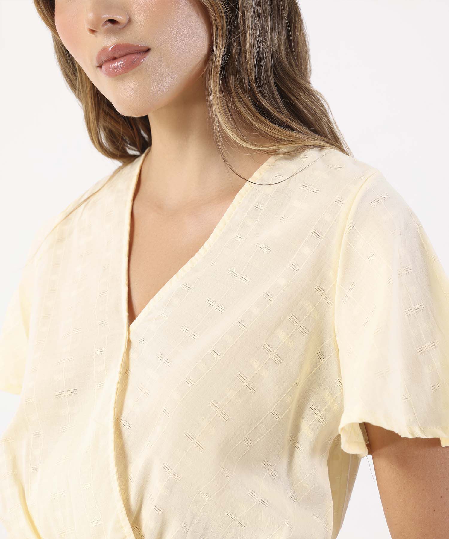 Blusa Unicolor Con Textura