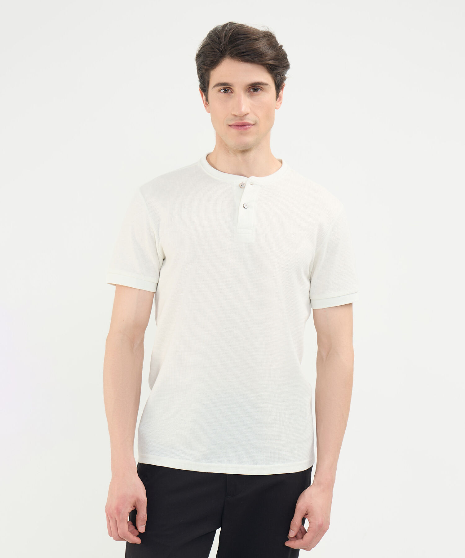 Cuello Camiseta Henley