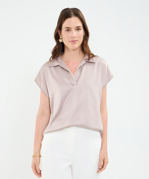 Blusa manga corta corrida unicolor en satin para mujer image number null