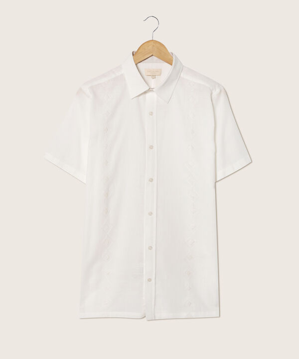 Camisa Guayabera Corta Con Bordado