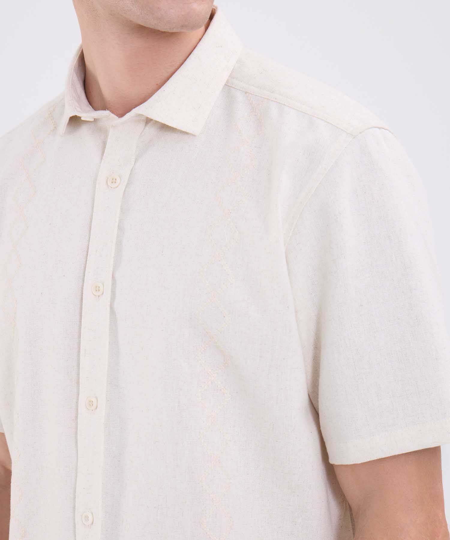 Guayabera Con Bordados