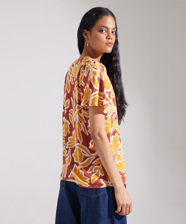 Blusa Estampada Escote V Con Manga Corta Volada Estampada