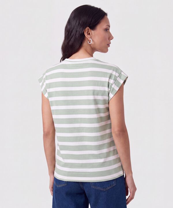 Camiseta Con Hombro Estructurado Mujer