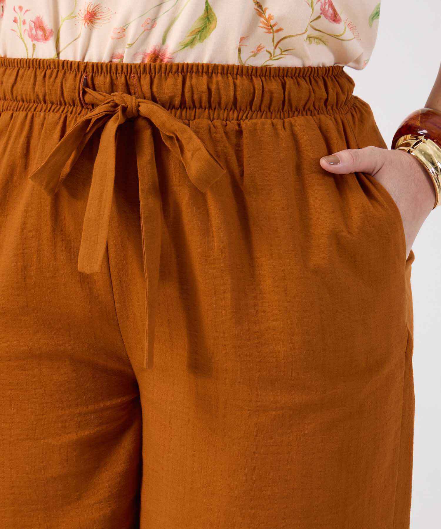 Bermuda Con Cintur&oacute;n Anudable Para Mujer Curvy