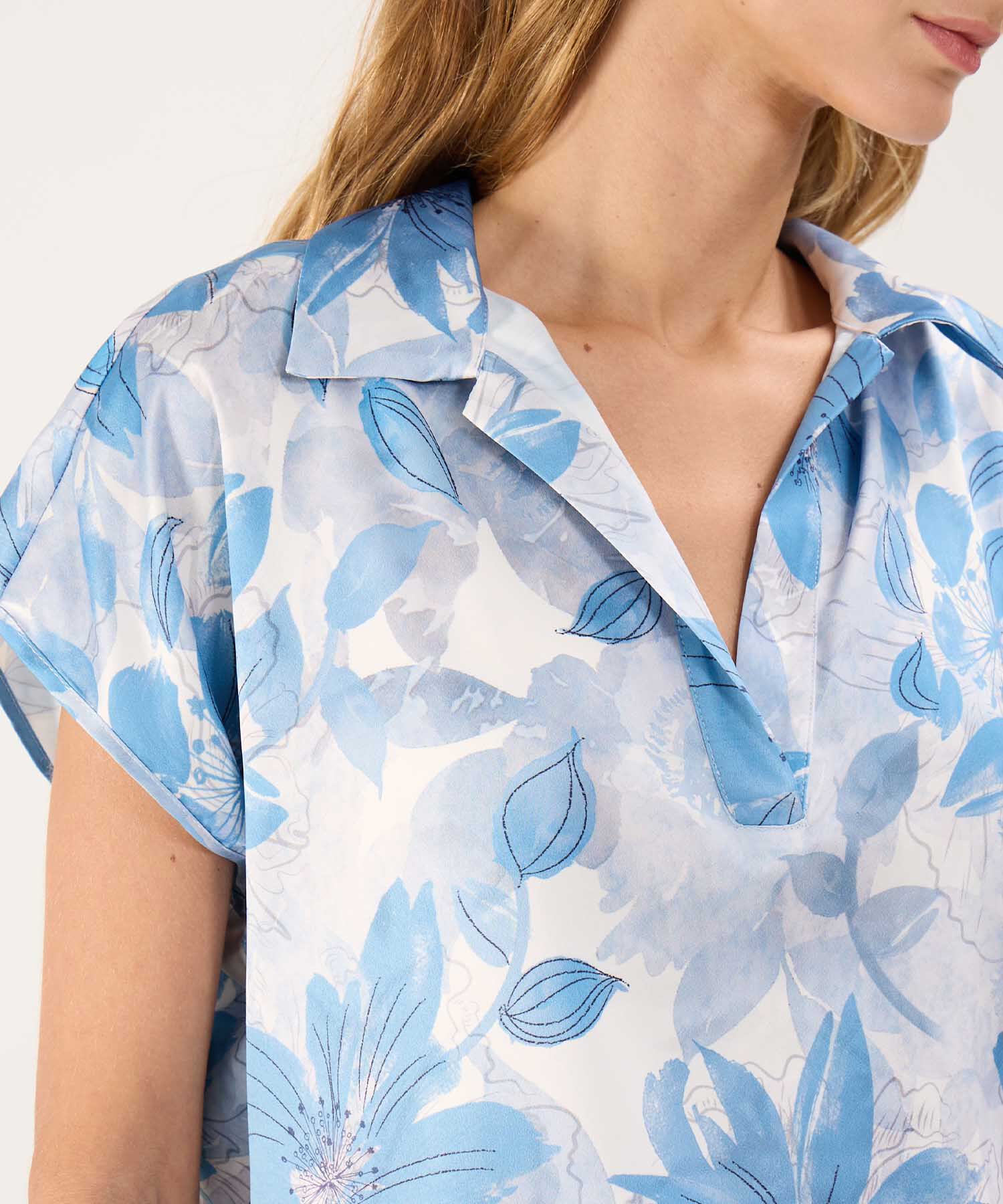 Blusa Satinada Estampada